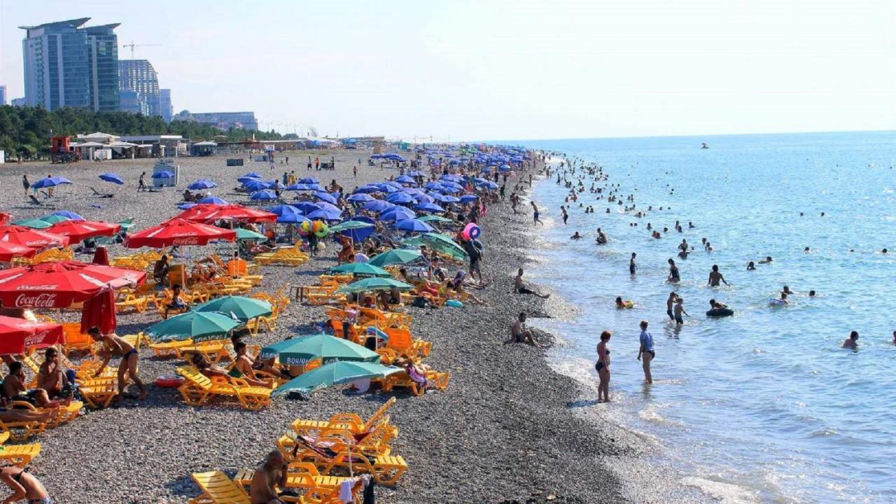Hangover Batumi Exterior photo